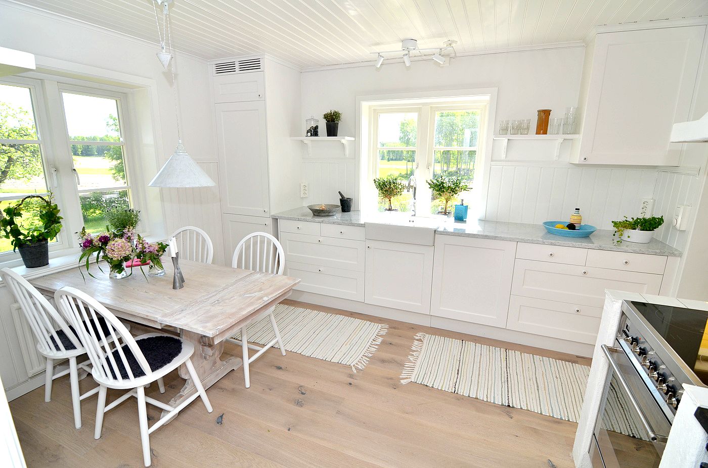 Odd job platsanpassade och platsbyggda kök