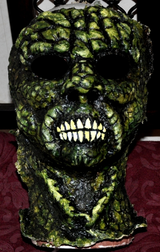 Mask by Shara! I have filled the areas around the eyes and nostrils with black in photoshop.. this area would be painted black on the person wearing the mask, to blend the skin and the mask together.. 