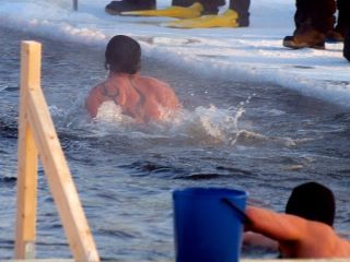 SM vintersimning i Skellefteå i -30grader... Bild: lånad av Olof R