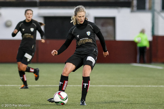 Rebecka Blomqvist gjorde två mål när KGFC F19 slog Hovås/Billdal. Foto: PER MONTINI Rebecka Blomqvist gjorde två mål när KGFC F19 slog Hovås/Billdal. Foto: PER MONTINI
