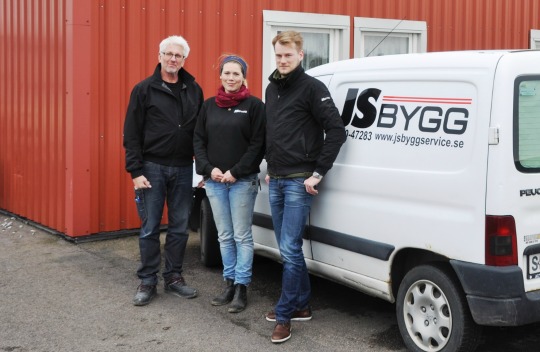 Staben på JS Bygg består av Göran Ågren, Annika Segerhagen och Carl-Fredrik Segerhagen. Staben på JS Bygg består av Göran Ågren, Annika Segerhagen och Carl-Fredrik Segerhagen.