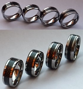 Smycken för Män och Killar - 4 st.olika och lika snygga 8 mm Tungstensringar med svart kolfiberinlägg! Från vänster till höger: RTS1117, RTS1106, RTS1113, RTS1105 Smycken för Män och Killar - 4 st.olika och lika snygga 8 mm Tungstensringar med svart kolfiberinlägg! Från vänster till höger: RTS1117, RTS1106, RTS1113, RTS1105