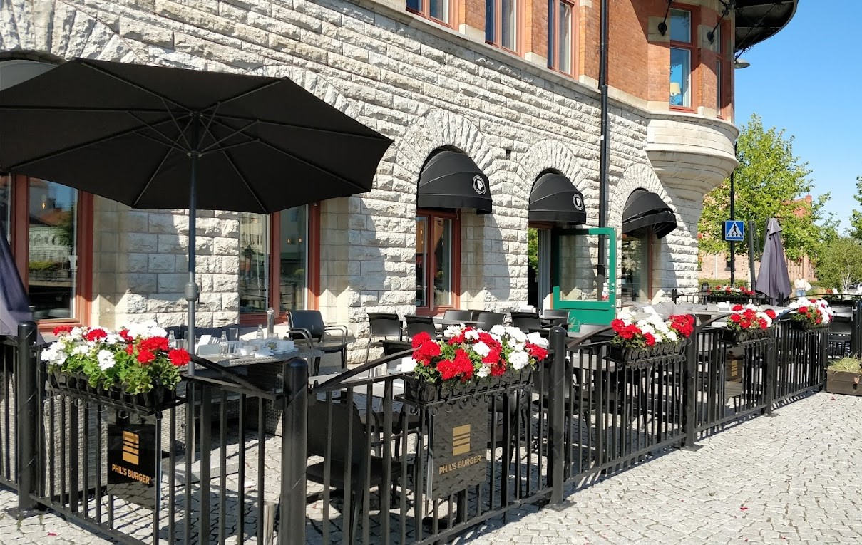 Populära Phil's Burger utmärkt läge, Eskilstuna! bild 1