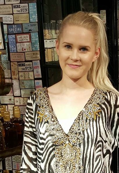Världens bästa Ellen jobbade hos mig från sommaren 2013 till augusti 2016 Världens bästa Ellen jobbade hos mig från sommaren 2013 till augusti 2016