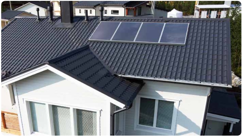 Plannja Hybrid solvärmepaket Plannja Hybrid solvärmepaket