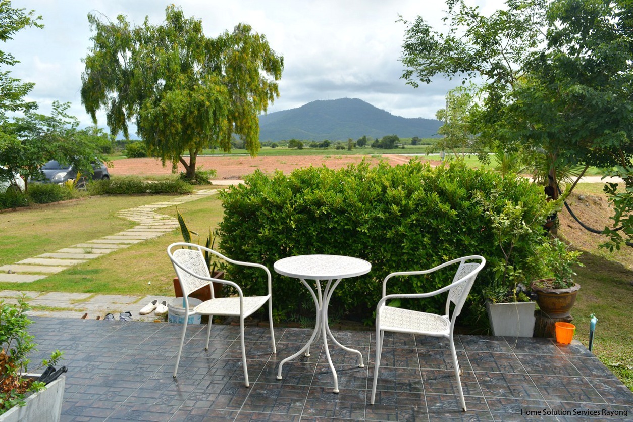 2 bedroom house and 1 rai land köpa hus i Rayong, Thailand Real